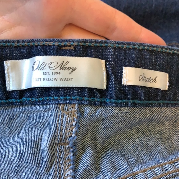 STRETCHY GAP JEAN SKIRT - Picture 4 of 5